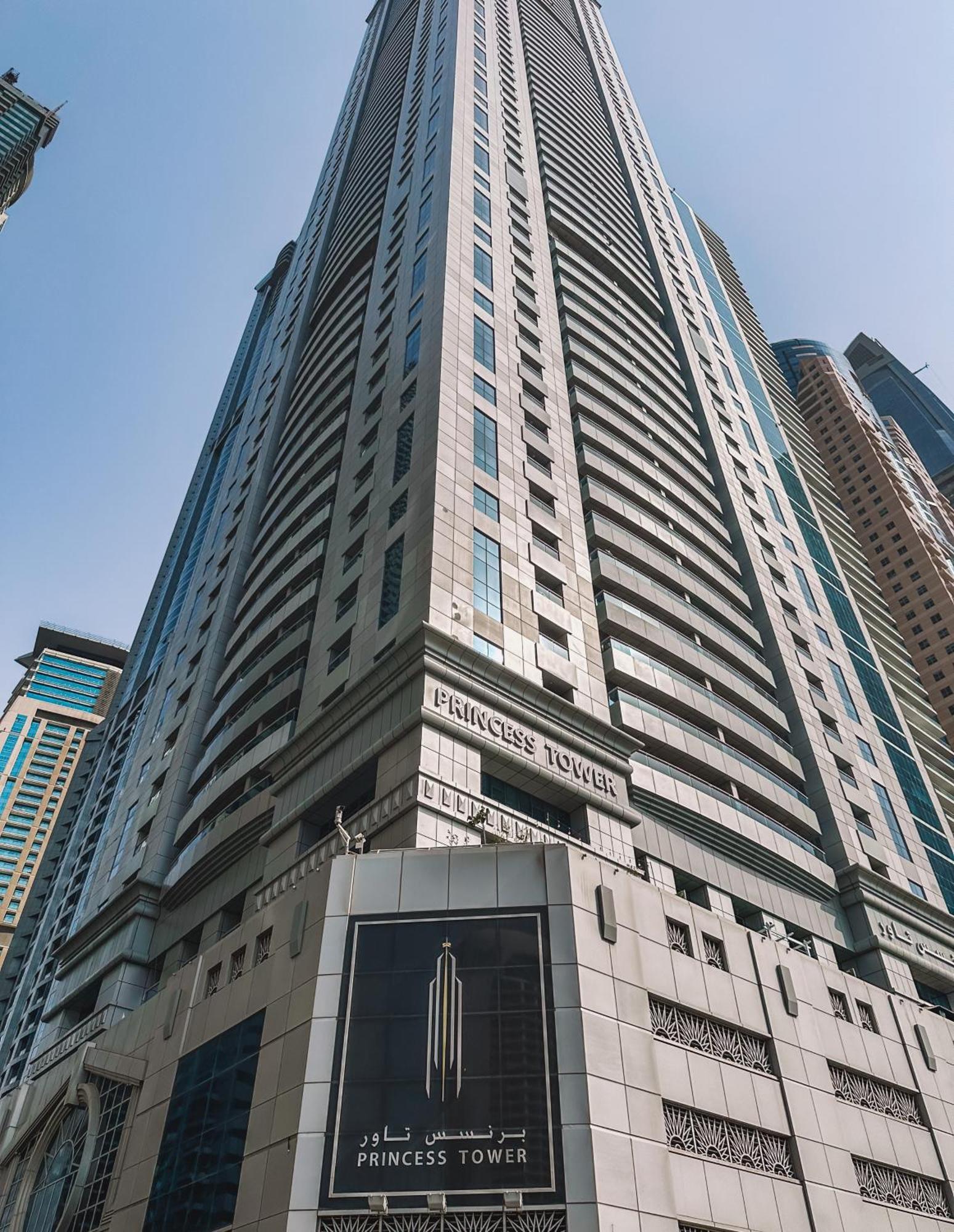 Exquisite 2-bedroom With Sea View *